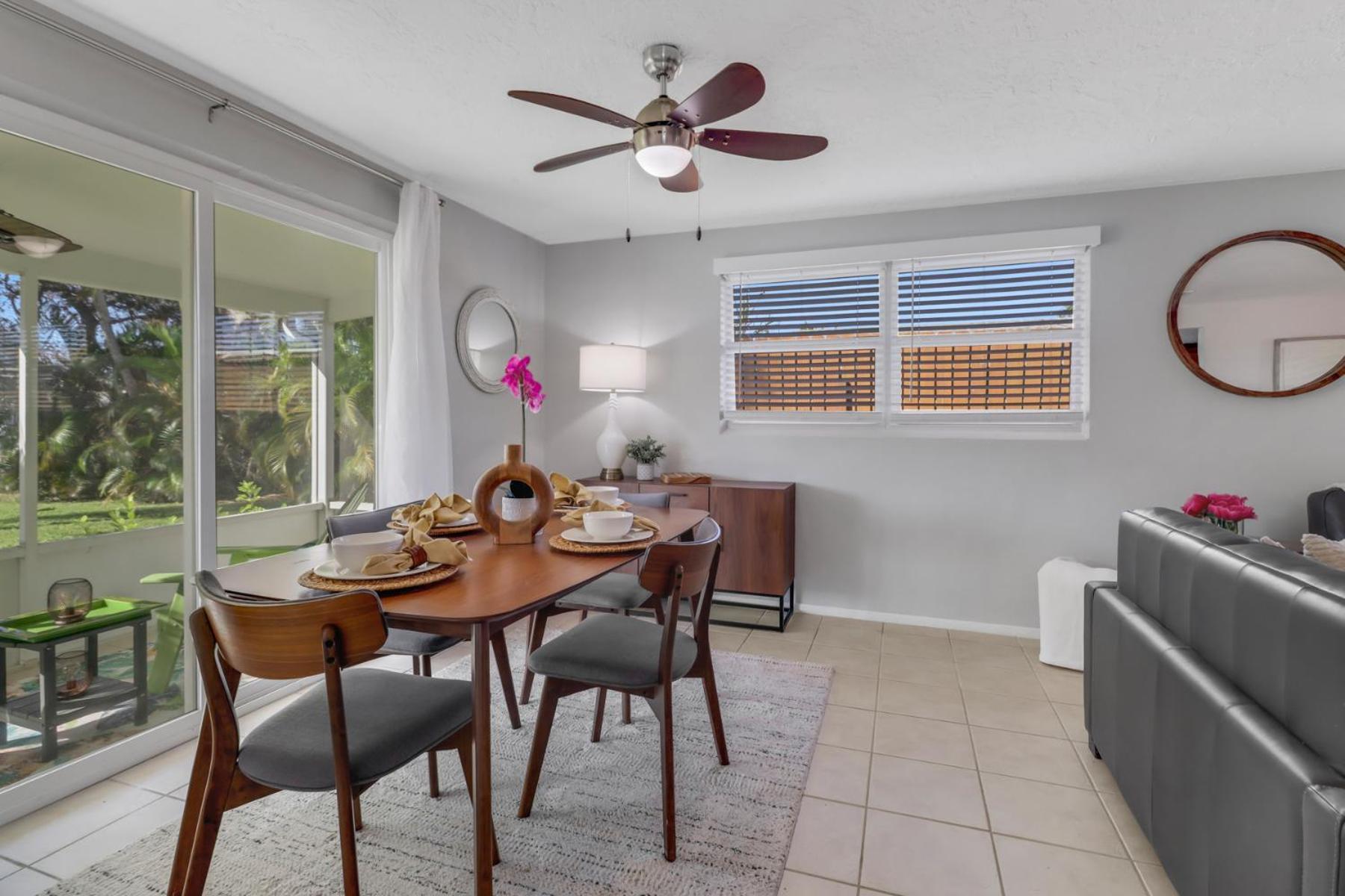 Little Beach House W/ Pool&Spa - 5 Minutes To Vanderbilt Beach North North Naples Eksteriør bilde